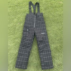 OBERMEYER KIDS I-GROW BLACK SNOW BIB SIZE 8 / XL. SNOW, SKI, SNOWBOARDING